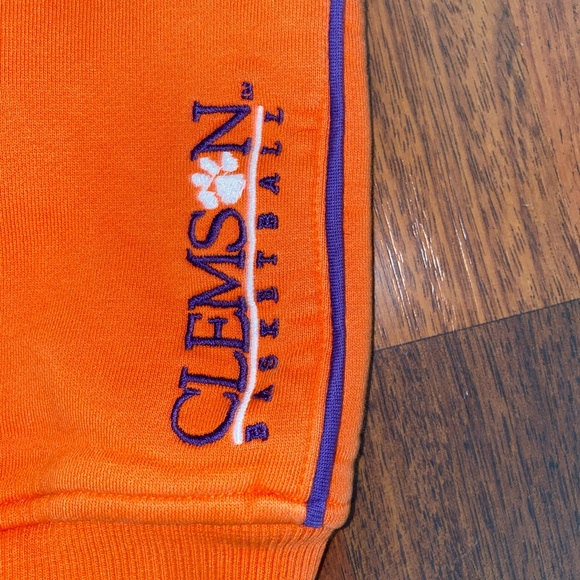 VINTAGE Clemson Basketball Hoodie - Picture 4 of 6
